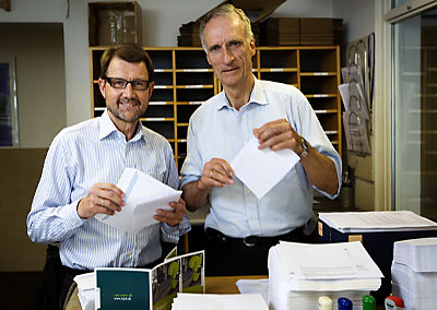 Helge Sander og Bertel Haarder gør posten klar Helge Sander og Bertel Haarder gør posten klar