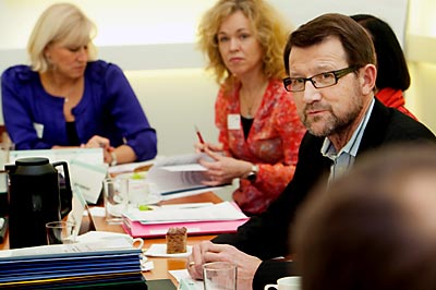 Helge Sander til rundbordssamtale om kvinder i forskning