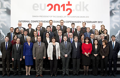 Participants at the meeting 1 - 2 February were ministers from the 27 Member States, as well as a large number of representatives from associated countries and international stakeholders. Furthermore, the Commissioner for Research, Innovation and Science, Máire Geoghegan-Quinn, and the Commissioner for Regional Policy, Johannes Hahn. Photo: Bjarke Ørsted . 