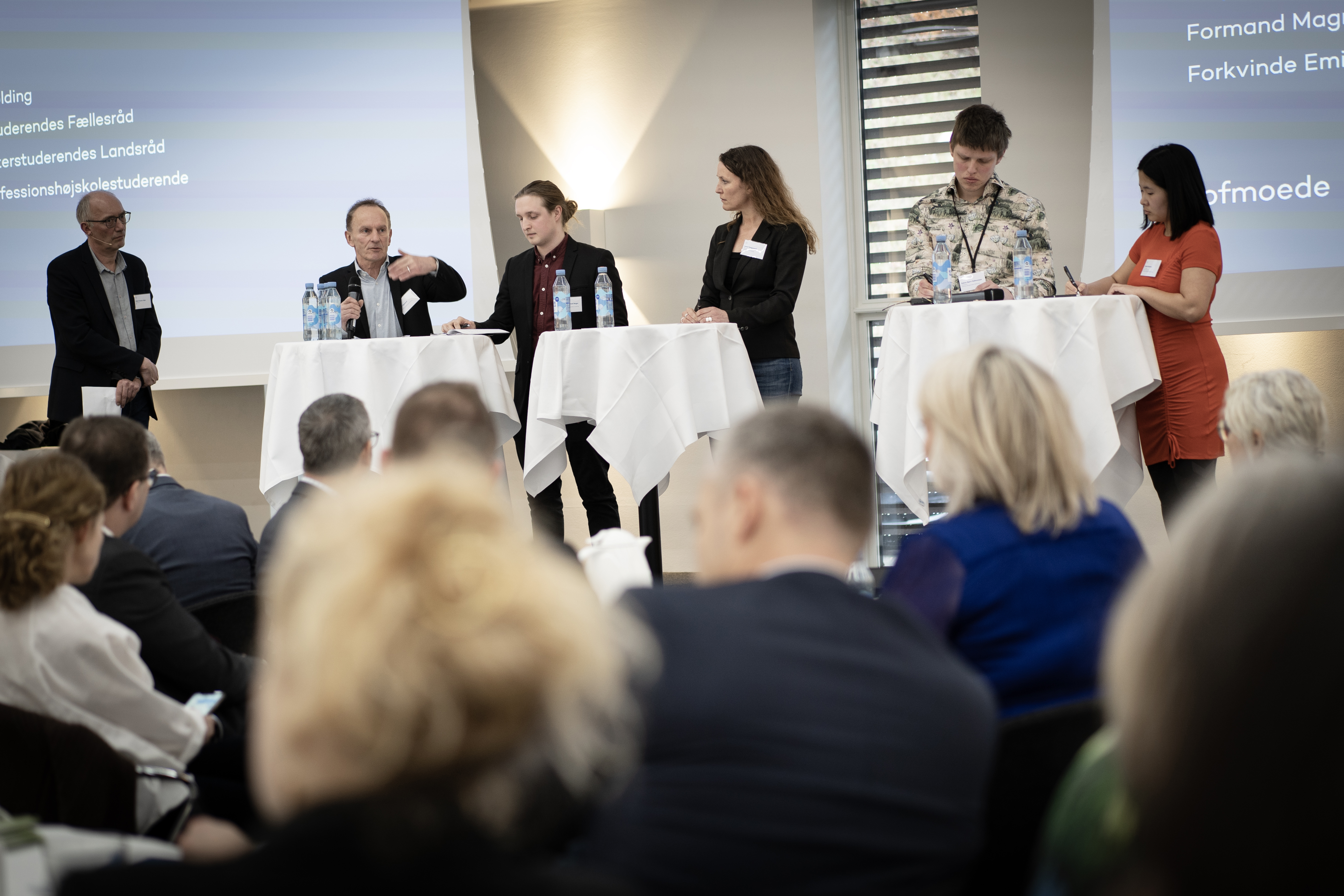 Et af mødets paneldebatter med rektorer og studenterforpersoner om det sammenhængende uddannelsessystem.