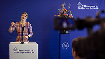 Ane Halsboe-Jørgensen ved Forskningskommunikationsprisen 2021 Ane Halsboe-Jørgensen ved Forskningskommunikationsprisen 2021